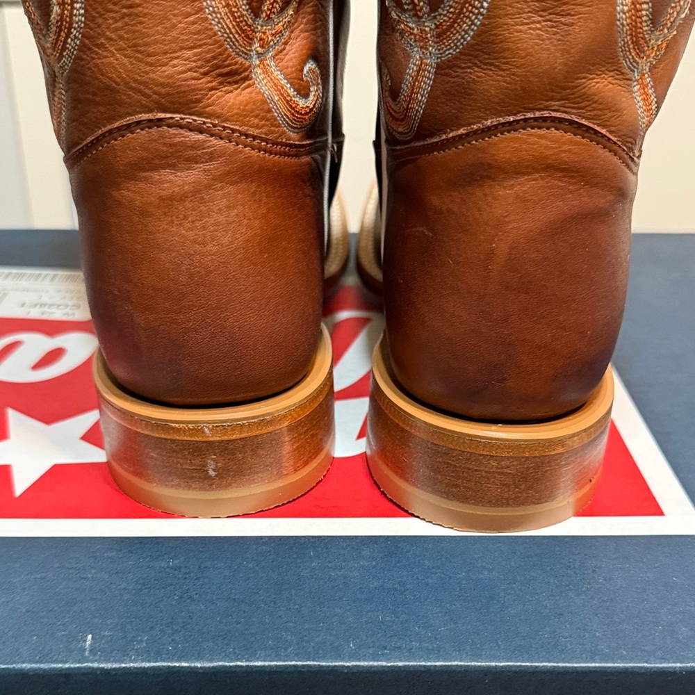 Tony Lama Women's Tan Western Boots with White Stitching - Picture 4 of 13